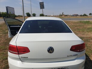 Vw passat b8 blue motion 2016. 14900 cu tva deductibil. POSIBIL IN RATE !