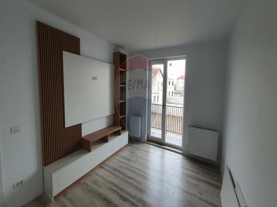 Apartament 3 camere vanzare in bloc de apartamente Dolj, Craiova, Est