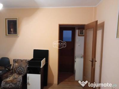 Apartament 3 camere strada Primaverii , etaj 3 cu imbunatati