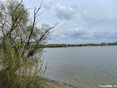 Teren cu deschidere la lac Buftea