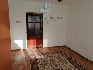 Apartament 2 camere, etaj 2/2 zona centrala PiatraNeamt