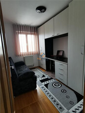 Apartament cu 3 camere etaj 3 zona Girocului