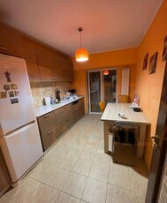 Apartament spatios cu 3 camere, decomandat, situat in zona DACIA