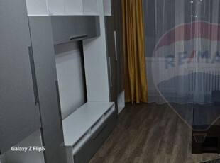 Apartament Ultracentral – 3 Camere, 2 Băi - Hala Centr...