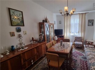 Apartamnet de doua camere zona Spitalului Judetean Astra