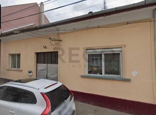 RECO Casa 2 camere renovabila zona centrala Oradea