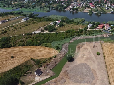 Acesta este momentul tău, teren pentru dezvoltare pe malul Lacului Snagov.