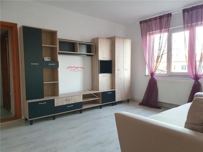 Apartament 2 camere et 4, Bdul Bucuresti, mobilat si utilat