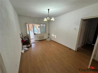 Apartament 2 camere, Gara, scoala nr 7,45 mp , et 3/4