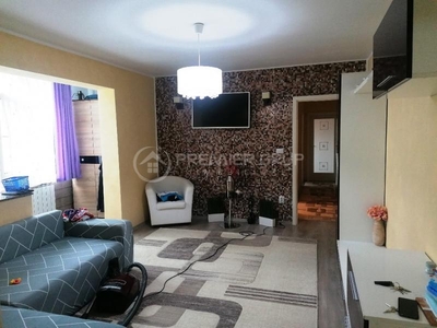 Apartament 3 camere, Podu Ros, 68mp