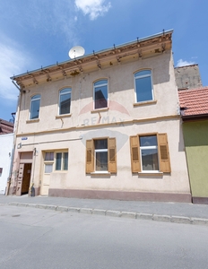 Apartament 4 camere vanzare in casă vilă Brasov, Centrul Istoric