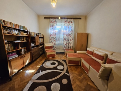 Apartament 4 camere vanzare in casă vilă Sibiu, Ultracentral