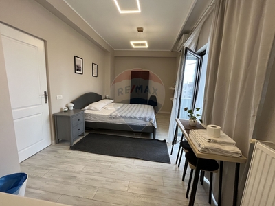 Apartament 7 camere vanzare in bloc de apartamente Bucuresti, Dorobanti
