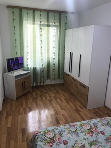 Apartament cu 2 camere, etajul 3/4, zona Tatarasi