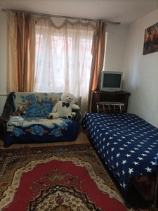 Apartament cu 2 camere, zona Podu Ros