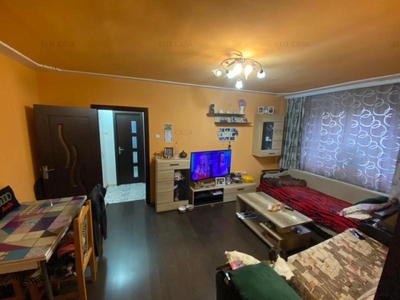 Apartament cu 2 camere, zona Tatarasi