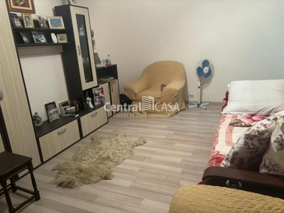 Apartament de vanzare cu 2 camere, Nicolina