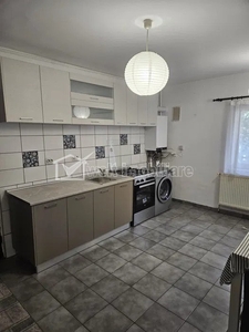 De vanzare apartament cu 3 camere, cartier Zorilor