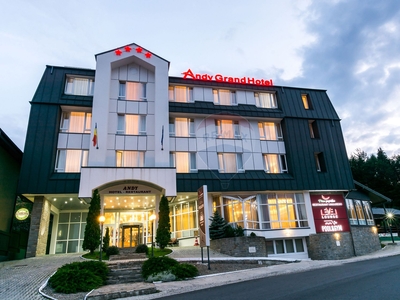 Hotelpensiune 35 camere vanzare in Brasov, Predeal, Vladet Trei Brazi