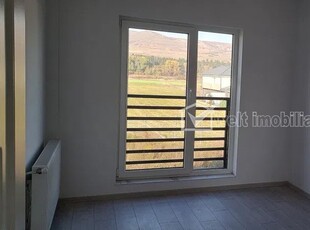 Apartament 4 camere in vila, 2 nivele, 115 mp, Floresti