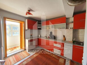 Apartament cu 3 camere decomandate, Cetate