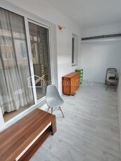 Apartament cu doua camere, 56 mp + terasa inchisa 17 mp, Zona Porii