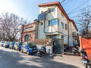 Casavila 11 camere vanzare in Bucuresti, Doamna Ghica