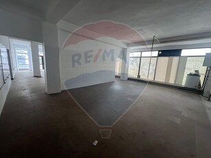 Spatiu comercial 200 mp inchiriere in Bloc de apartamente, Vrancea, Focsani, Brailei