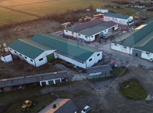 Spatiu industrial 4500 mp vanzare in Hală, Maramures, Mogosesti