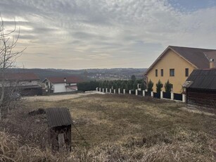 Teren Paleu 681 MP, pret 43.000 vedere panoramica spre lac