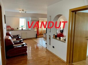 Vanzare Apartament 120mp zona Banat