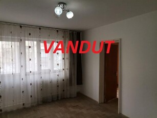 Vanzare apartament 2 camere, confort 1, liber, Razboieni