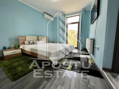 Apartament 2 camere, etaj 1, renovat, centrala proprie, zona Traian