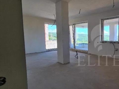 Apartament 3 camere in zona ZORILOR