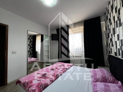 Apartament cu 2 camere ,decomandat , 83 mp,Zona Bou Rosu