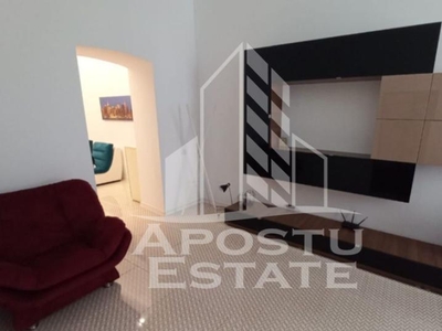 Apartament cu 2 camerecladire istoricasemicentral