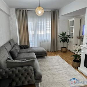 Apartament cu 3 camere, Zamca, 3C4125