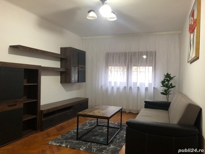 Apartament de 2 camere, zona Lipovei