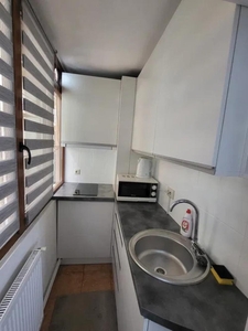 Apartament de 3 camere, 70mp, etaj intermediar, parcare, zona Campului