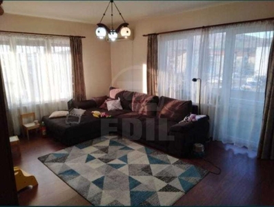 Apartament de vanzare 3 camere, APCJ244489FLO