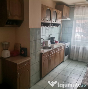 Apartament zona Manastur, 3 camere 61mp plus balcon 4 mp