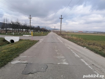 Brasov - Cristian, teren industrial, acces din DN pe drum asfaltat.