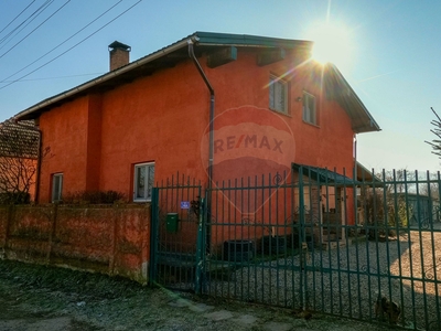 Casavila 6 camere vanzare in Hunedoara, Bretea Muresana