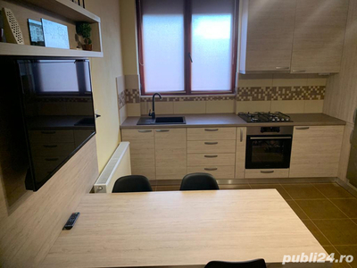 inchiriez apartament