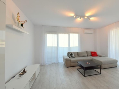 Penthouse - 3 camere + parcare subterana - zona Aradului