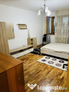Apartament 3 camere in Manastur zona Vidraru