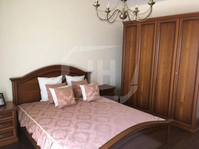 Apartament 3 camere, modern, parcare, zona strazii Buna Ziua