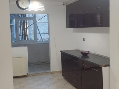 Apartament 4 camere Stadionul Steaua, la capatul liniei 41