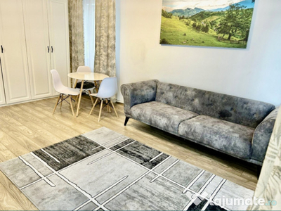 Apartament cu 2 camere în zona Tractorul, Brașov - Vino s?