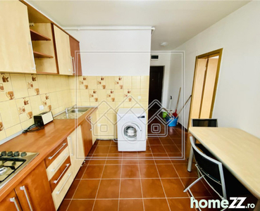 Apartament cu 3 camere - mobilat si utilat - 71 mp - Zona st